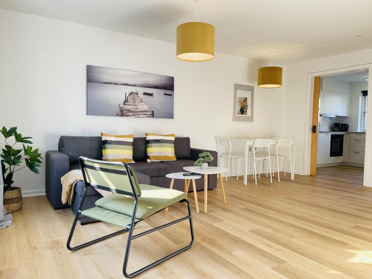 Aday - Central Terrace Apartment In Hjørring Extérieur photo